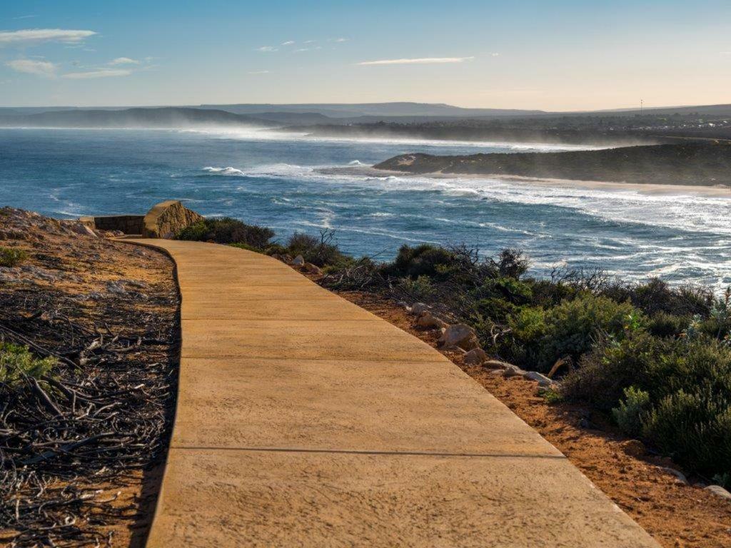 Nautilus Retreat Kalbarri B&B Exterior photo
